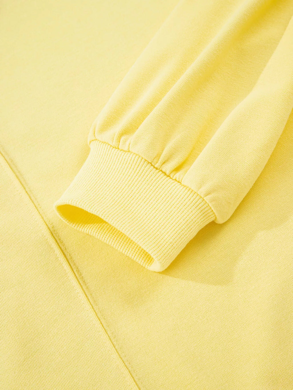 Contrast Frill Hem Round Neck Top and Shorts Set - Maria de Fatima Andrade
