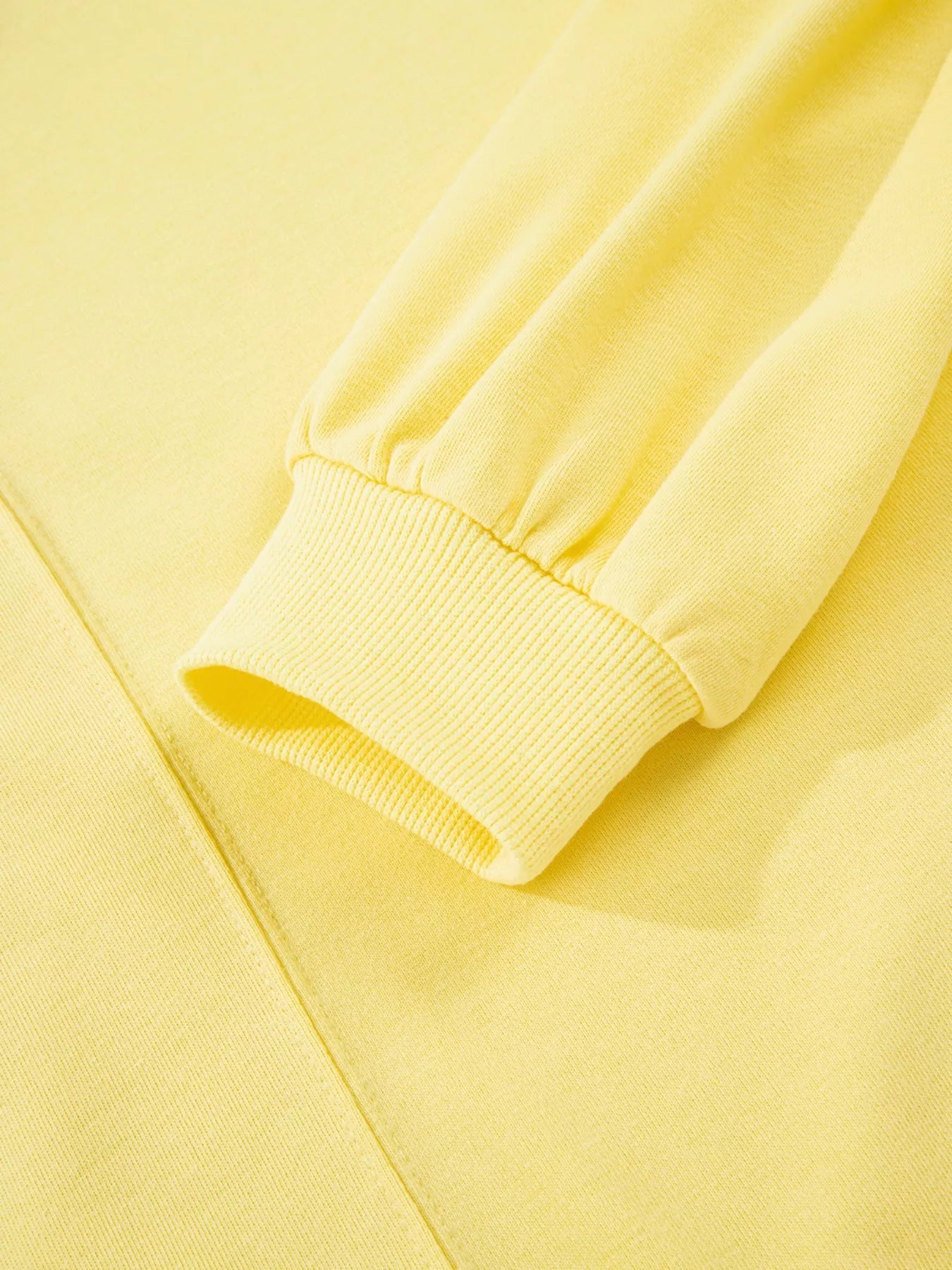 Contrast Frill Hem Round Neck Top and Shorts Set - Maria de Fatima Andrade