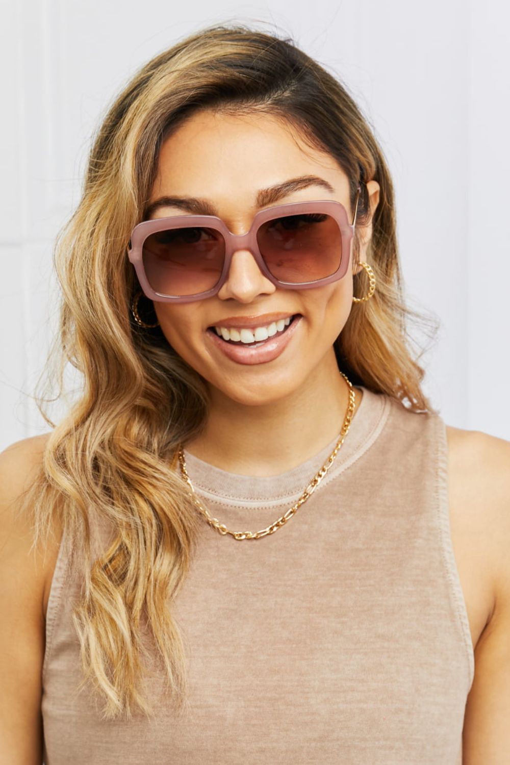 Square Metal-Plastic Hybrid Temple Sunglasses - Maria de Fatima Andrade
