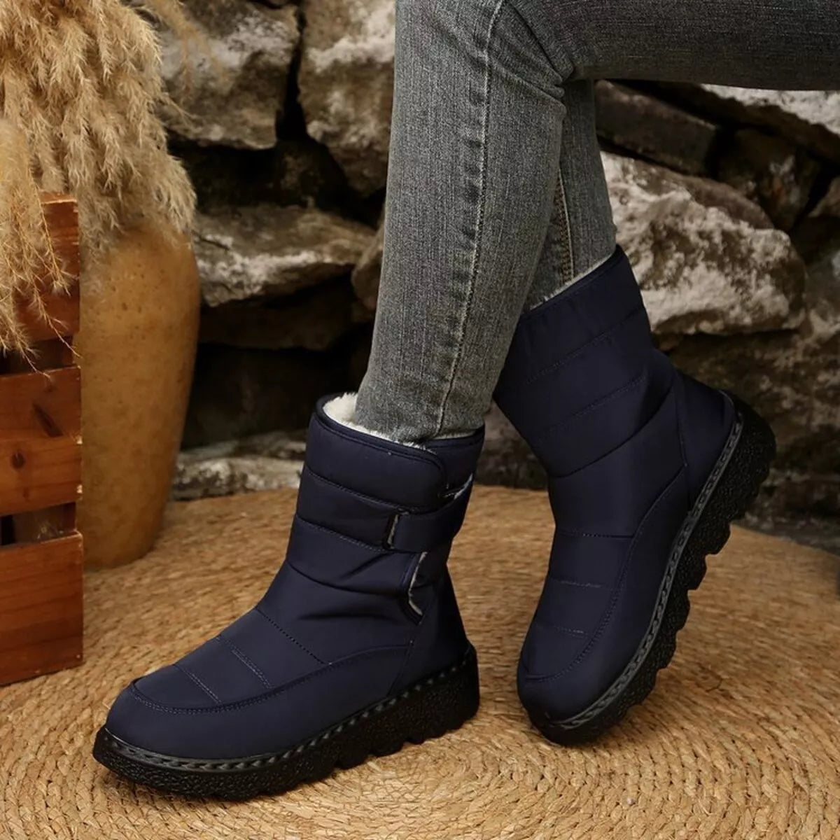 Warm Padded Waterproof Snow Boots - Maria de Fatima Andrade