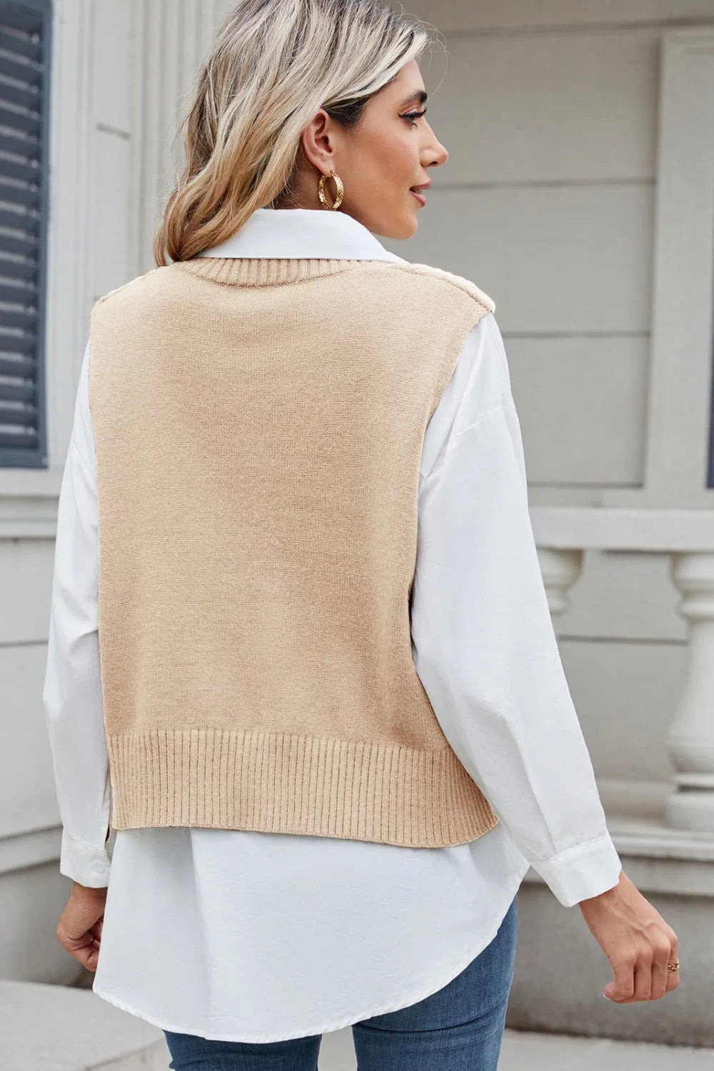 Cable-Knit V-Neck Sweater Vest - Maria de Fatima Andrade
