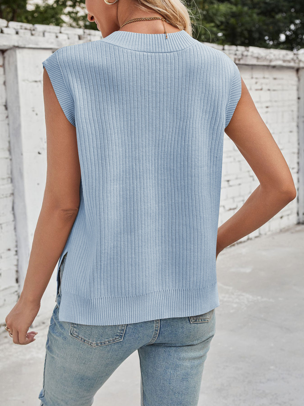 Casual V-Neck Knitted Sweater Vest - Maria de Fatima Andrade