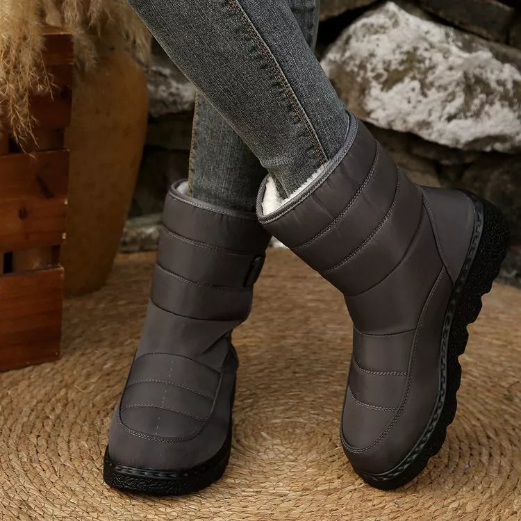 Warm Padded Waterproof Snow Boots - Maria de Fatima Andrade