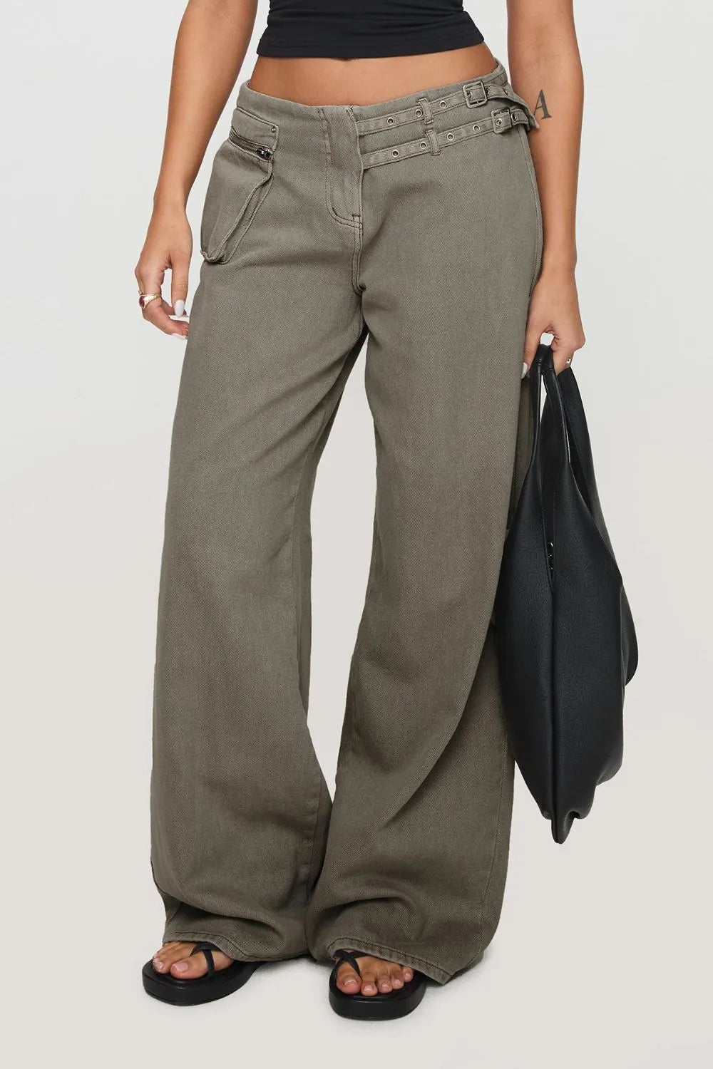 Wide Leg Jeans with Pockets - Maria de Fatima Andrade