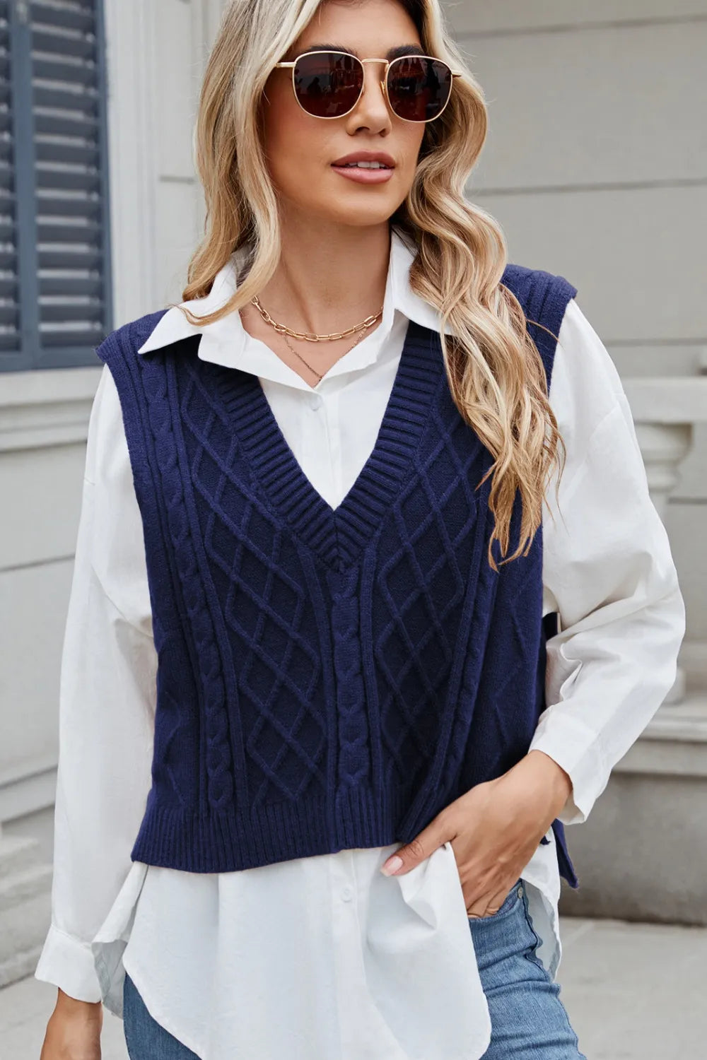 Cable-Knit V-Neck Sweater Vest - Maria de Fatima Andrade