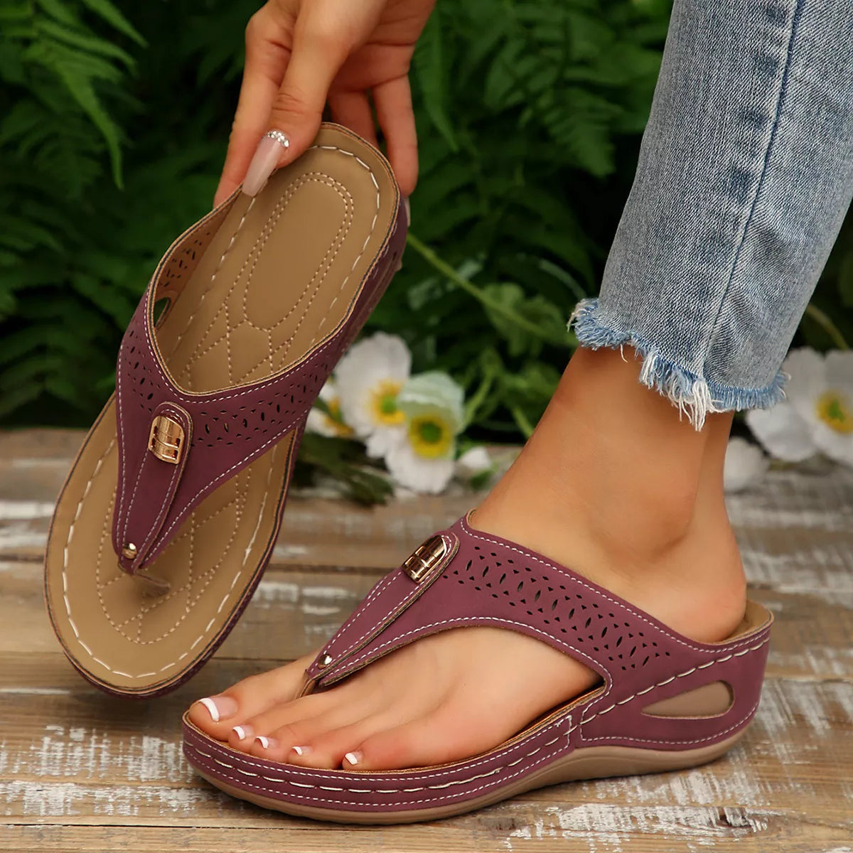 Toe Post Wedge Sandals - Maria de Fatima Andrade