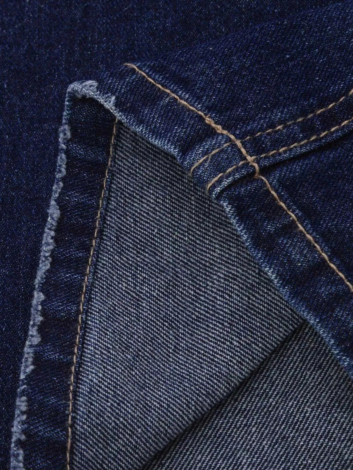 Distressed Loose Fit Jeans - Maria de Fatima Andrade