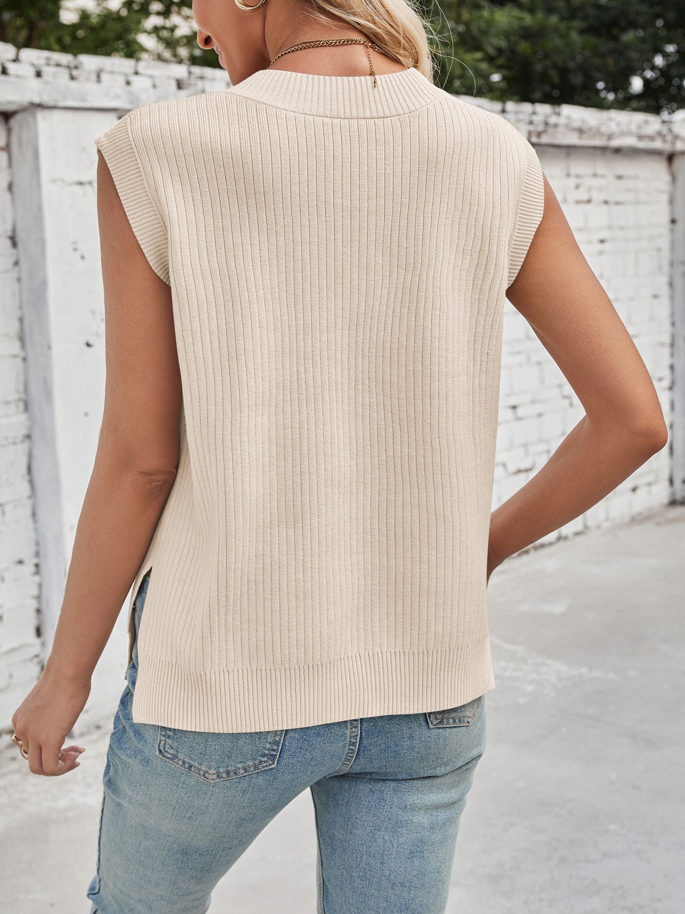 Casual V-Neck Knitted Sweater Vest - Maria de Fatima Andrade